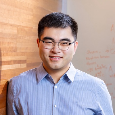 Portrait of Yizhong Wang